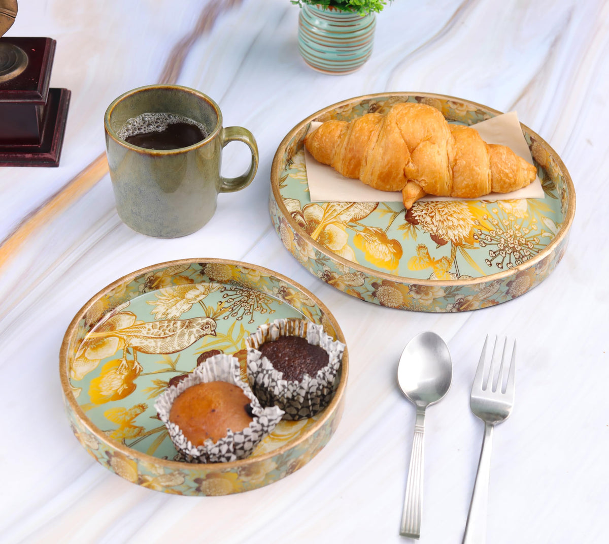 MDF Round Wooden Serving Tray | Pack of 2 | Enamel Finished Trays - Size : 9x9, 7x7 Inches | Handcrafted Wooden Tray for Kitchen & Dining (Blue Birds)